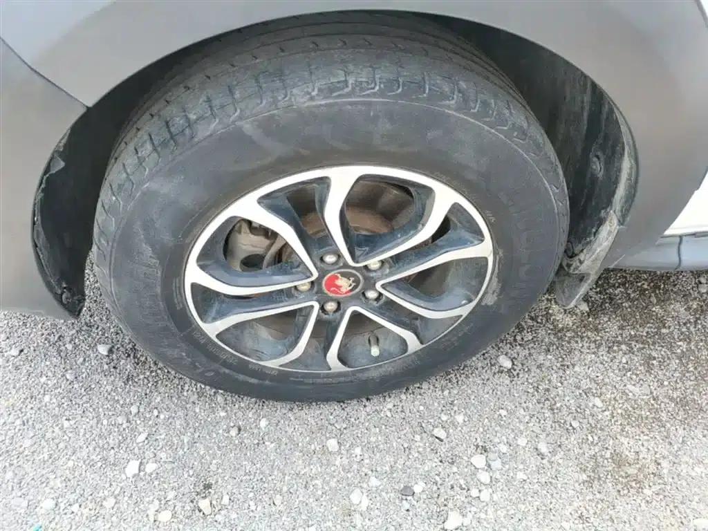 Jingyi X3 2016 1.5L Comfort Model — миниатюра 23