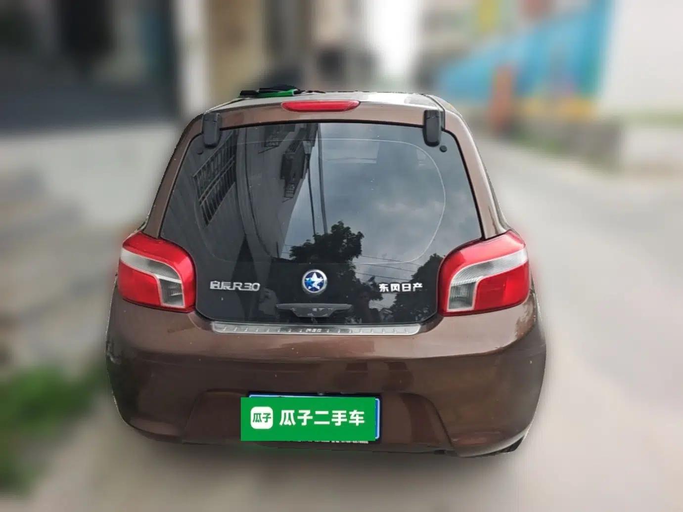 Used Venucia R30 2014 1.2L Manual Enjoyment Edition — миниатюра 5