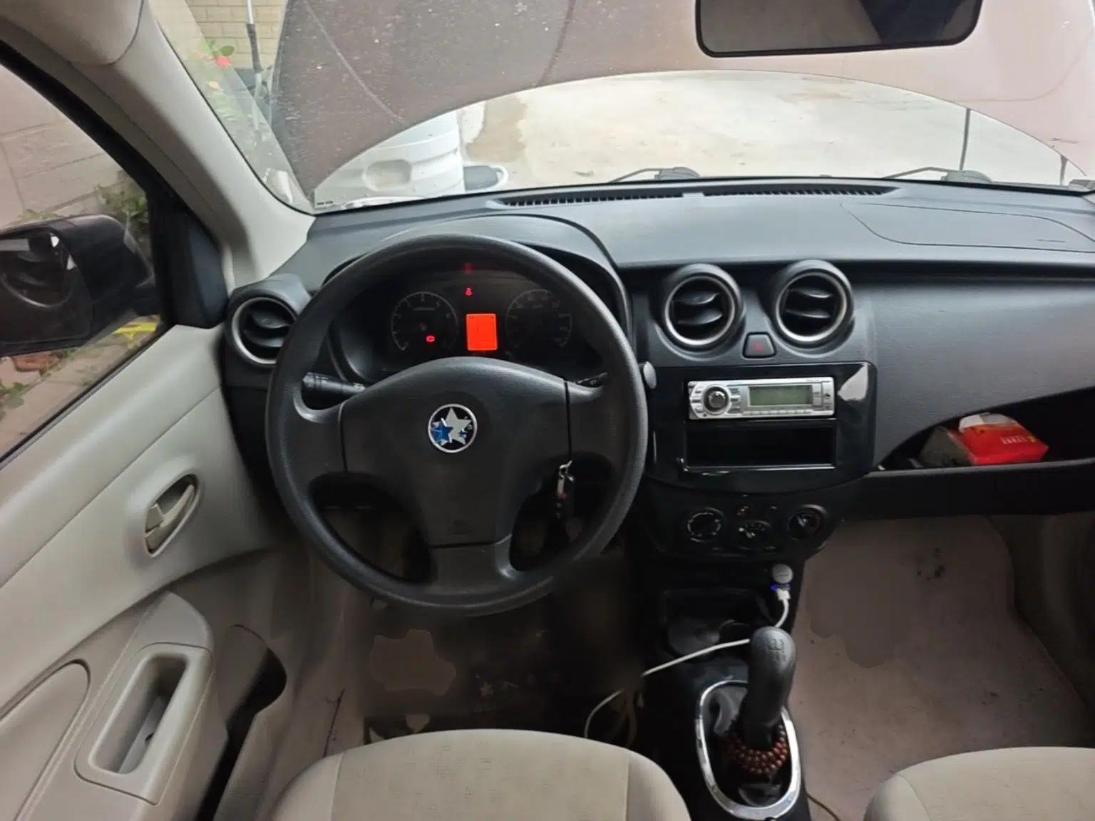 Used Venucia R30 2014 1.2L Manual Enjoyment Edition — миниатюра 10