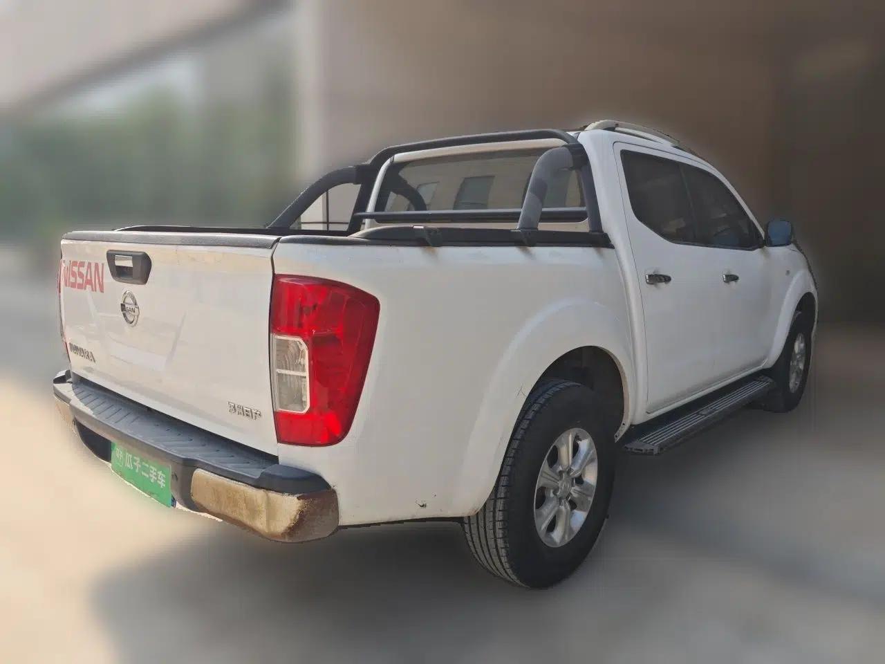 Used Nissan Navara 2017 2.5L Automatic 2WD Luxury Edition QR25 — миниатюра 6