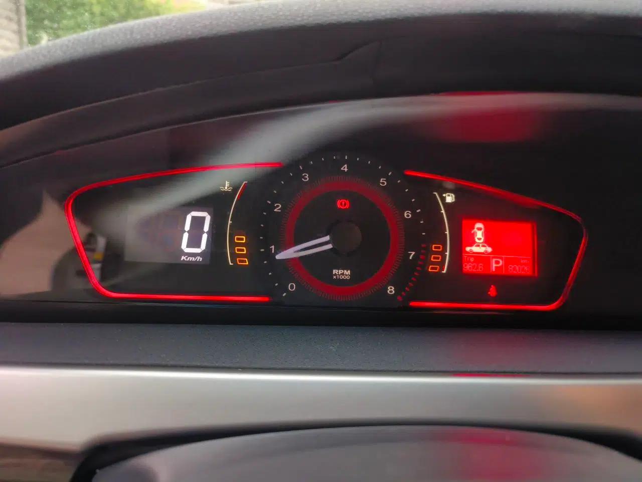 Used Roewe 550 2010 550S 1.8L Automatic Start-Zhen New Year Edition — миниатюра 11