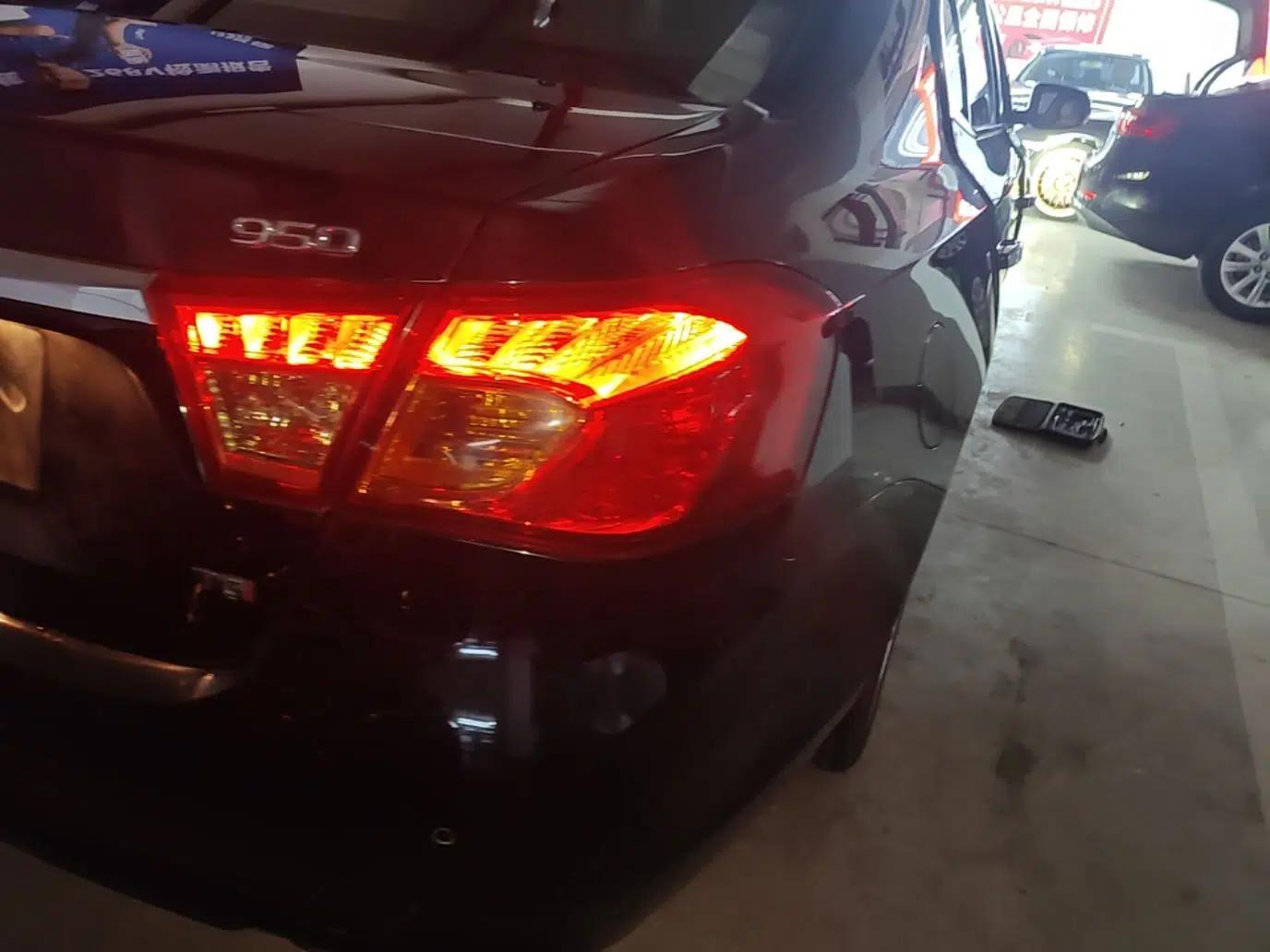 Used Roewe 950 2015 1.8T Luxury Edition — миниатюра 9