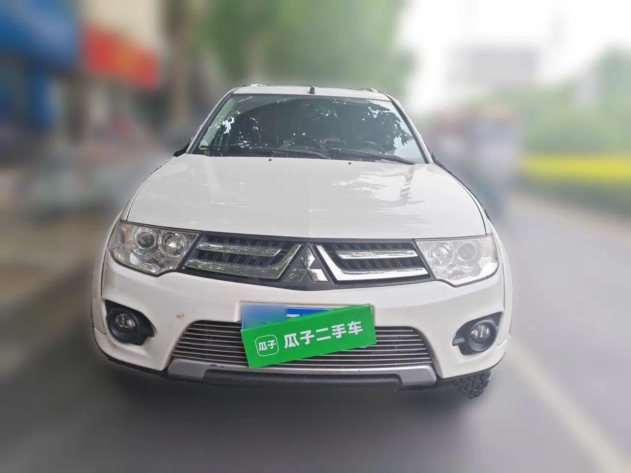 Used Mitsubishi Pajero Sport 2013 3.0L Automatic 4x4 Flagship Edition — миниатюра 2
