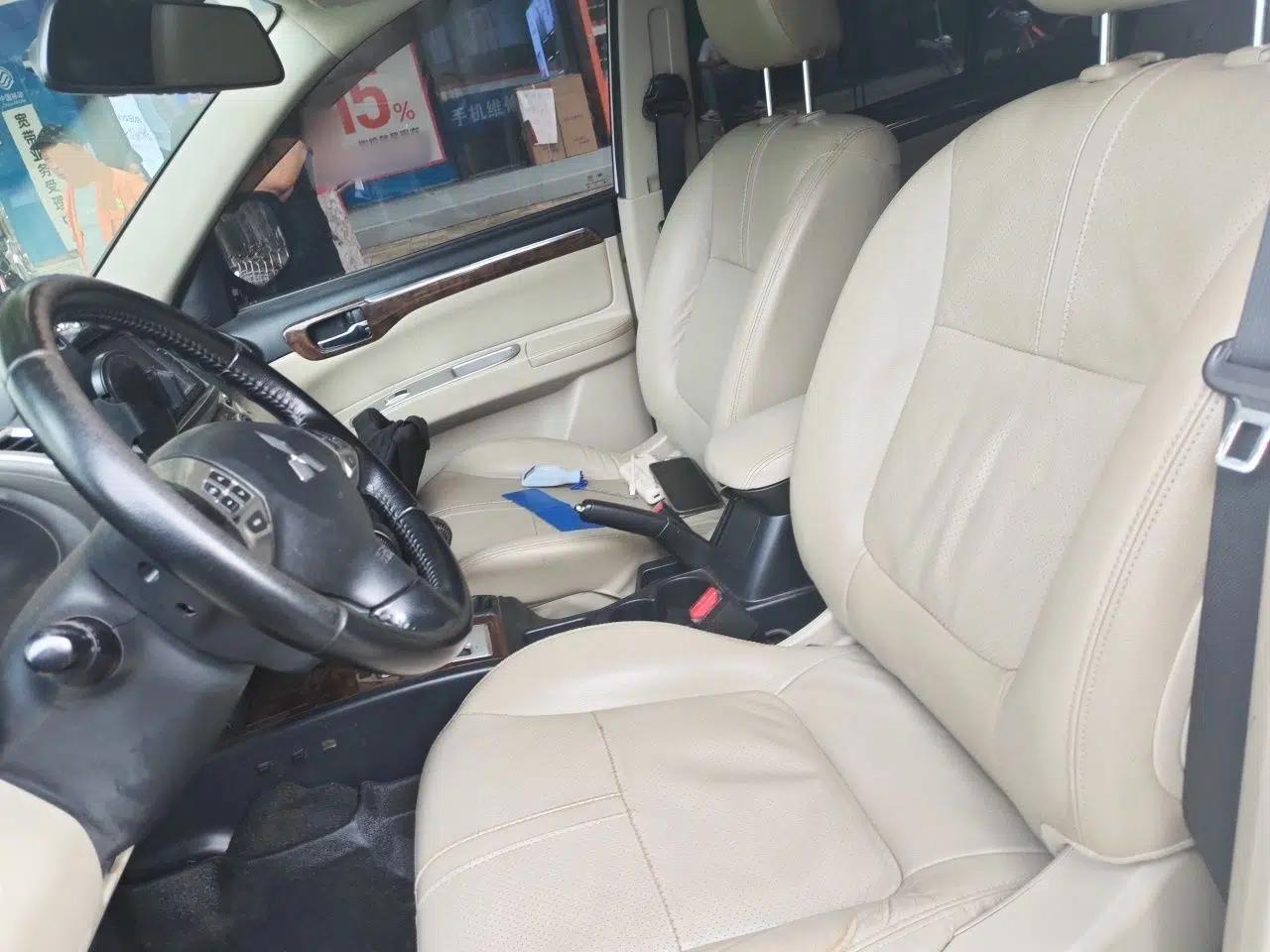 Used Mitsubishi Pajero Sport 2013 3.0L Automatic 4x4 Flagship Edition — миниатюра 15