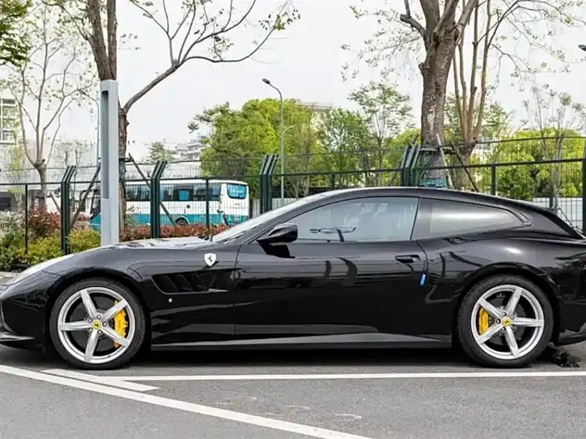 2017 GTC4Lusso 3.9T V8 — миниатюра 7