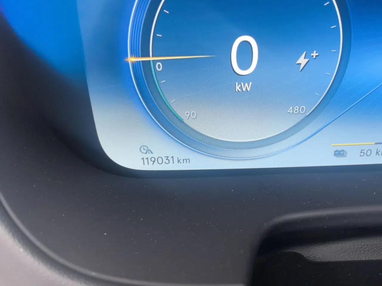 Used Denza X 2020 PHEV Classic Edition — миниатюра 11