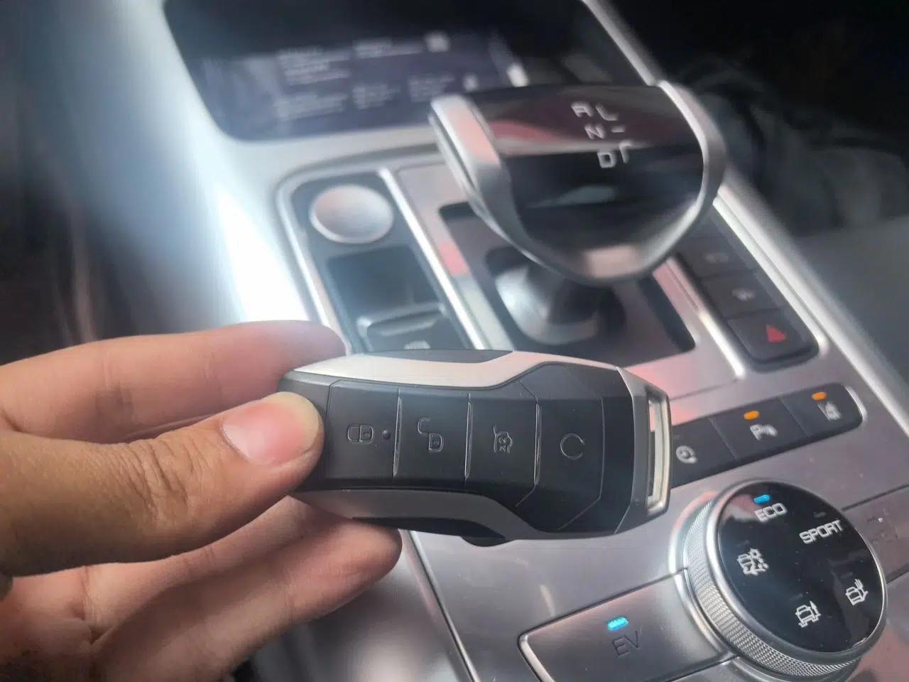 Used Denza X 2020 PHEV Classic Edition — миниатюра 17