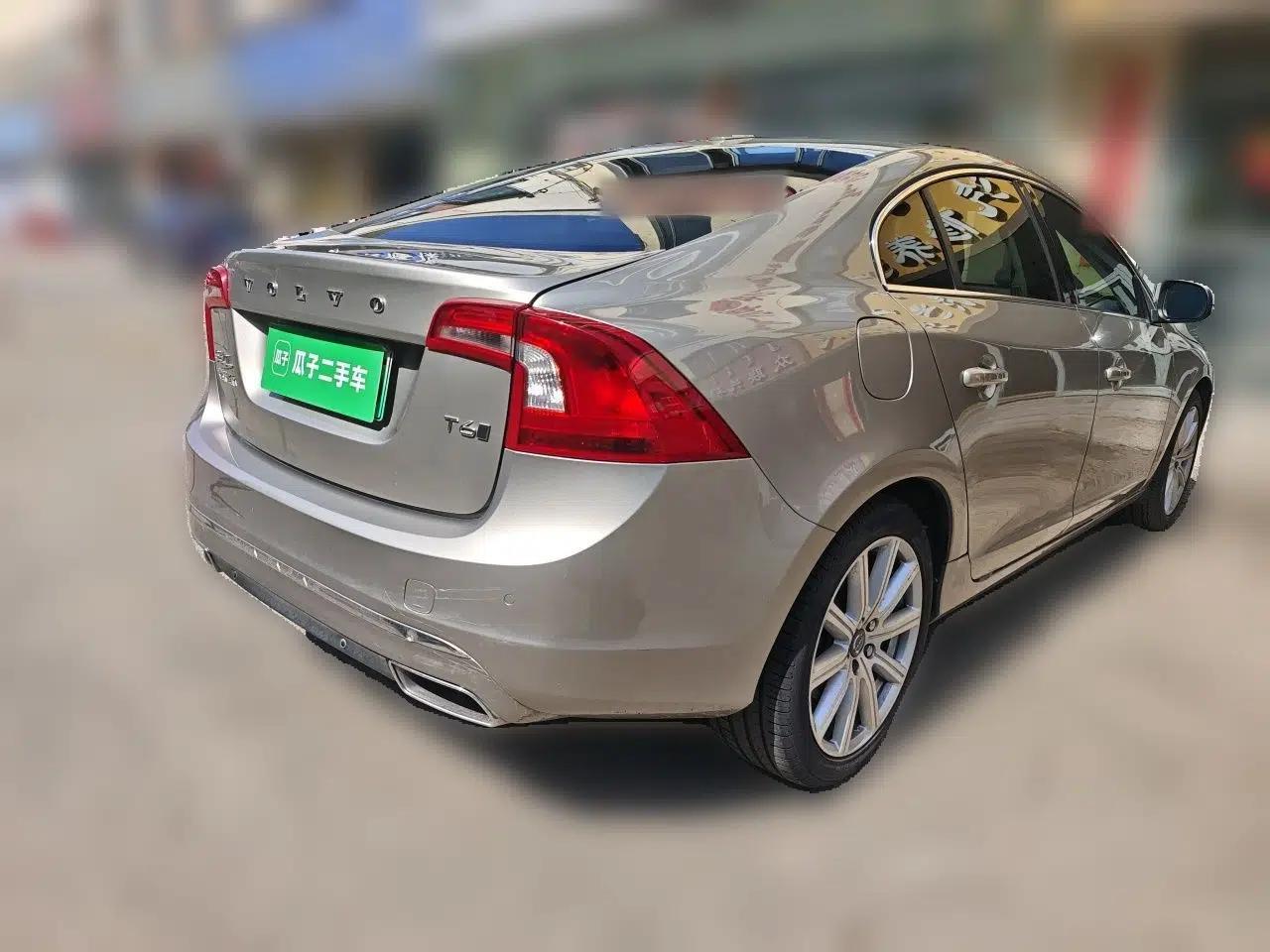Used Volvo S60 New Energy 2015 S60L E-Drive Hybrid T6 Smart Drive Edition — миниатюра 6