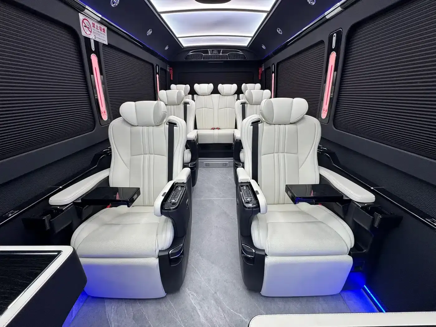 Hongqi Golden Sunflower Guoyue 2024 3.0T Flagship Edition 17-seater — миниатюра 16