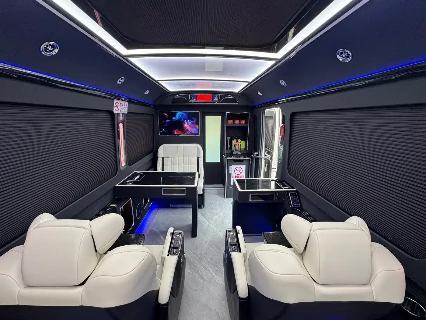 Hongqi Golden Sunflower Guoyue 2024 3.0T Flagship Edition 17-seater — миниатюра 23