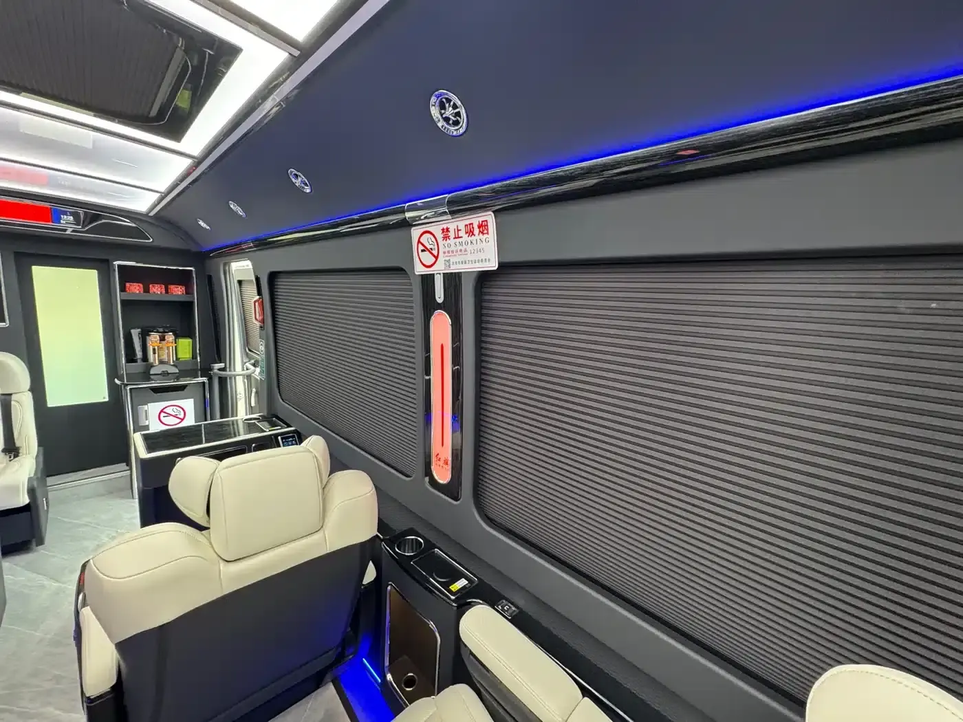 Hongqi Golden Sunflower Guoyue 2024 3.0T Flagship Edition 17-seater — миниатюра 38