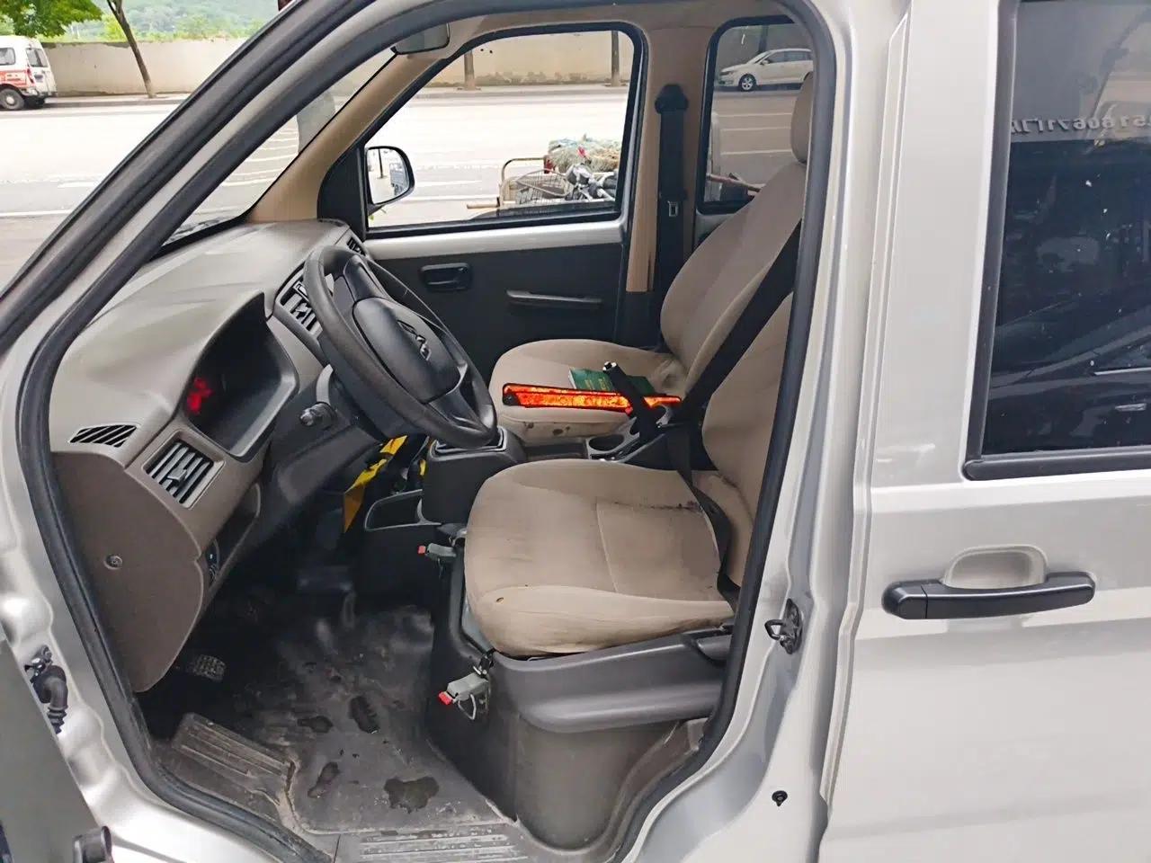Used Wuling Rongguang S 2023 1.5L Base Version 5/7 Seats — миниатюра 15