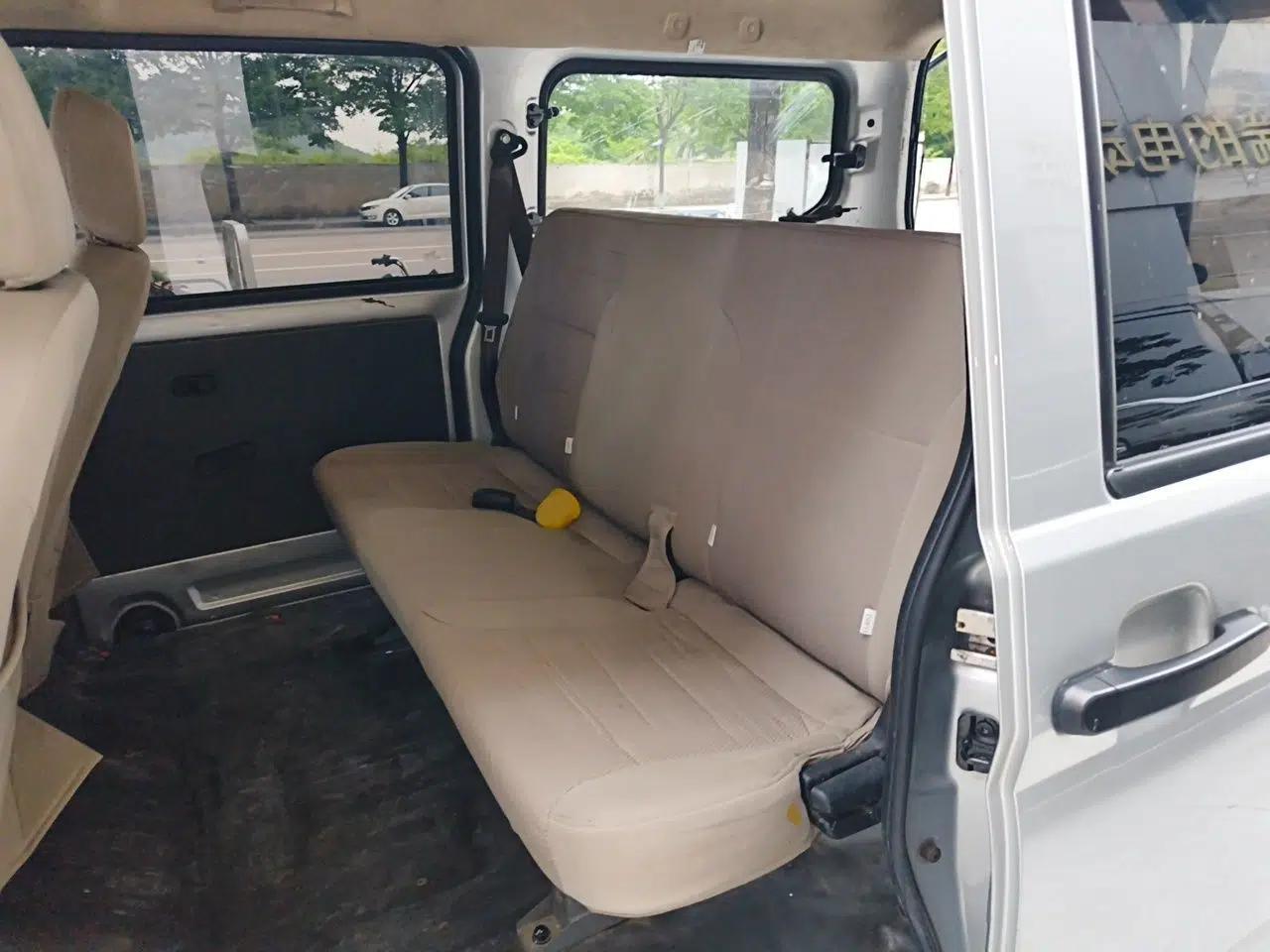 Used Wuling Rongguang S 2023 1.5L Base Version 5/7 Seats — миниатюра 17
