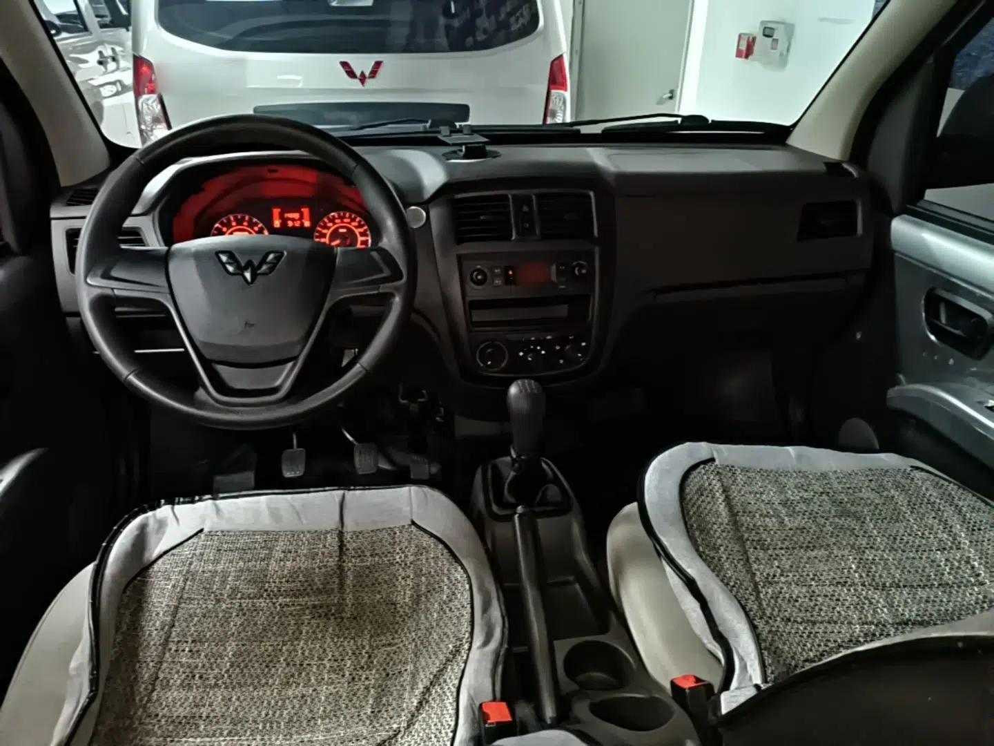 Used Wuling Rongguang S 2023 1.5L Base Version 5/7 Seats — миниатюра 17