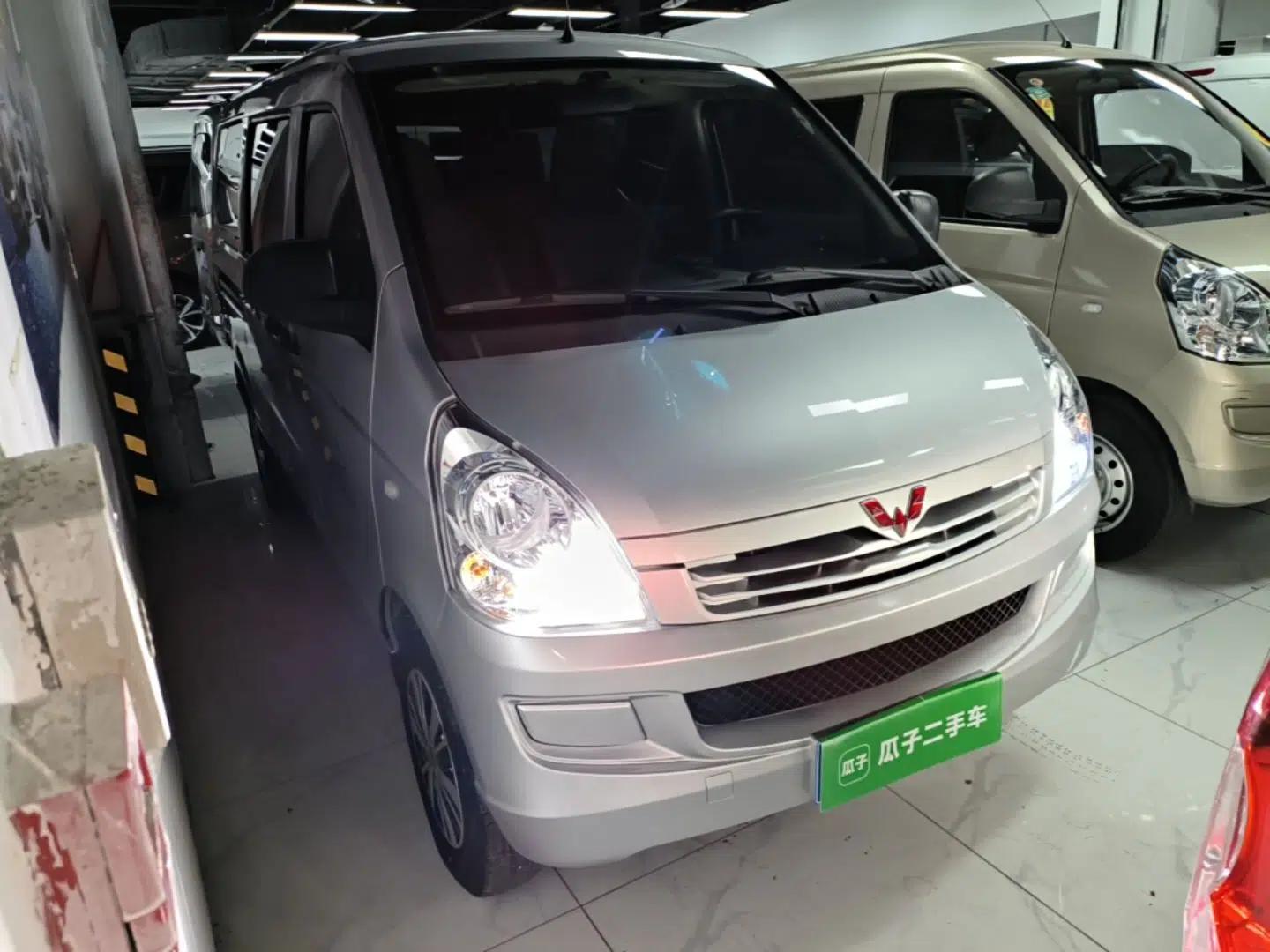 Used Wuling Rongguang S 2023 1.5L Base Version 5/7 Seats — миниатюра 3