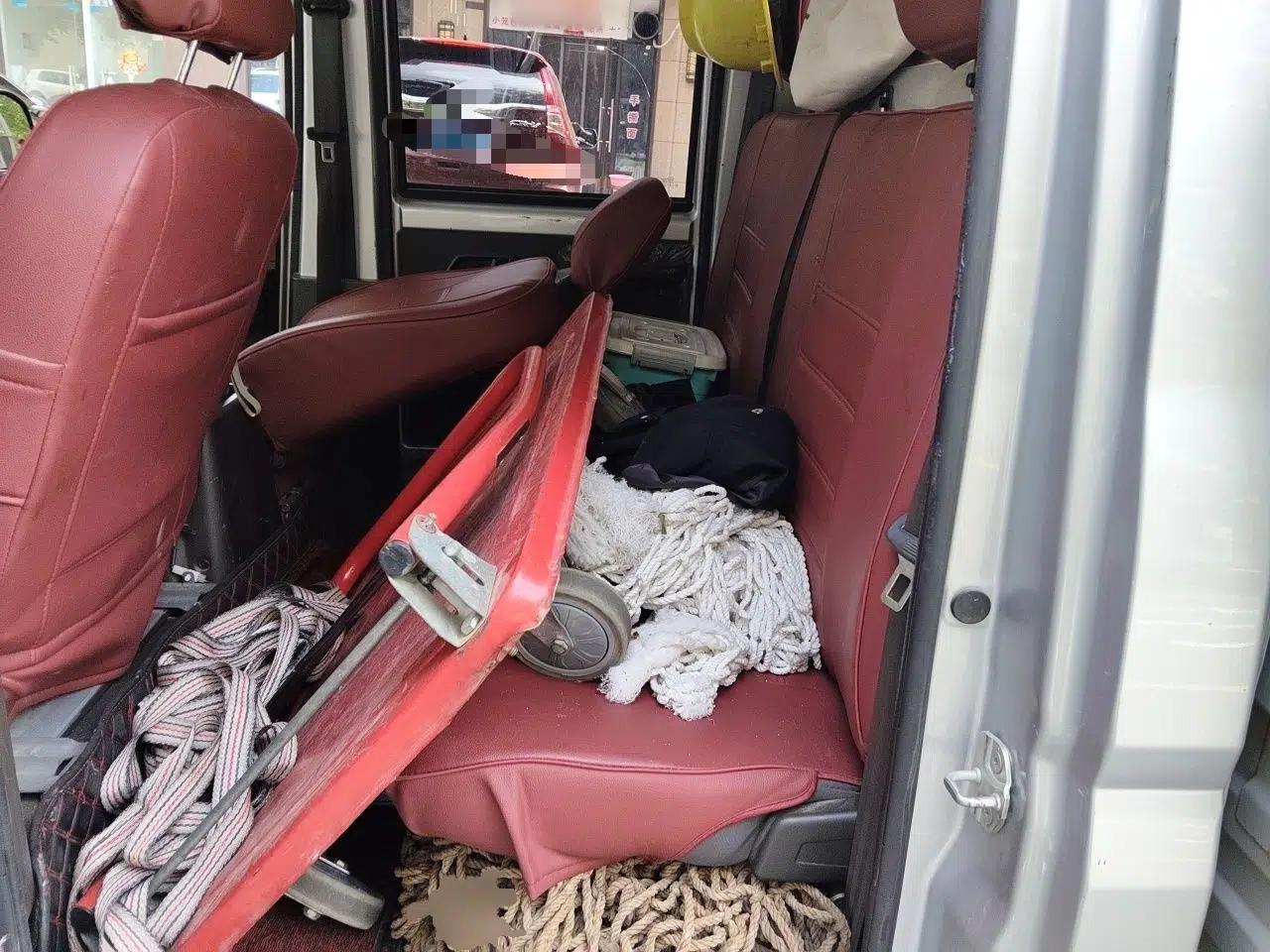 Used Wuling Rongguang New Truck 2023 2.0L Double-Cab with Dual Rear Wheels Comfort Version LJM20B — миниатюра 17