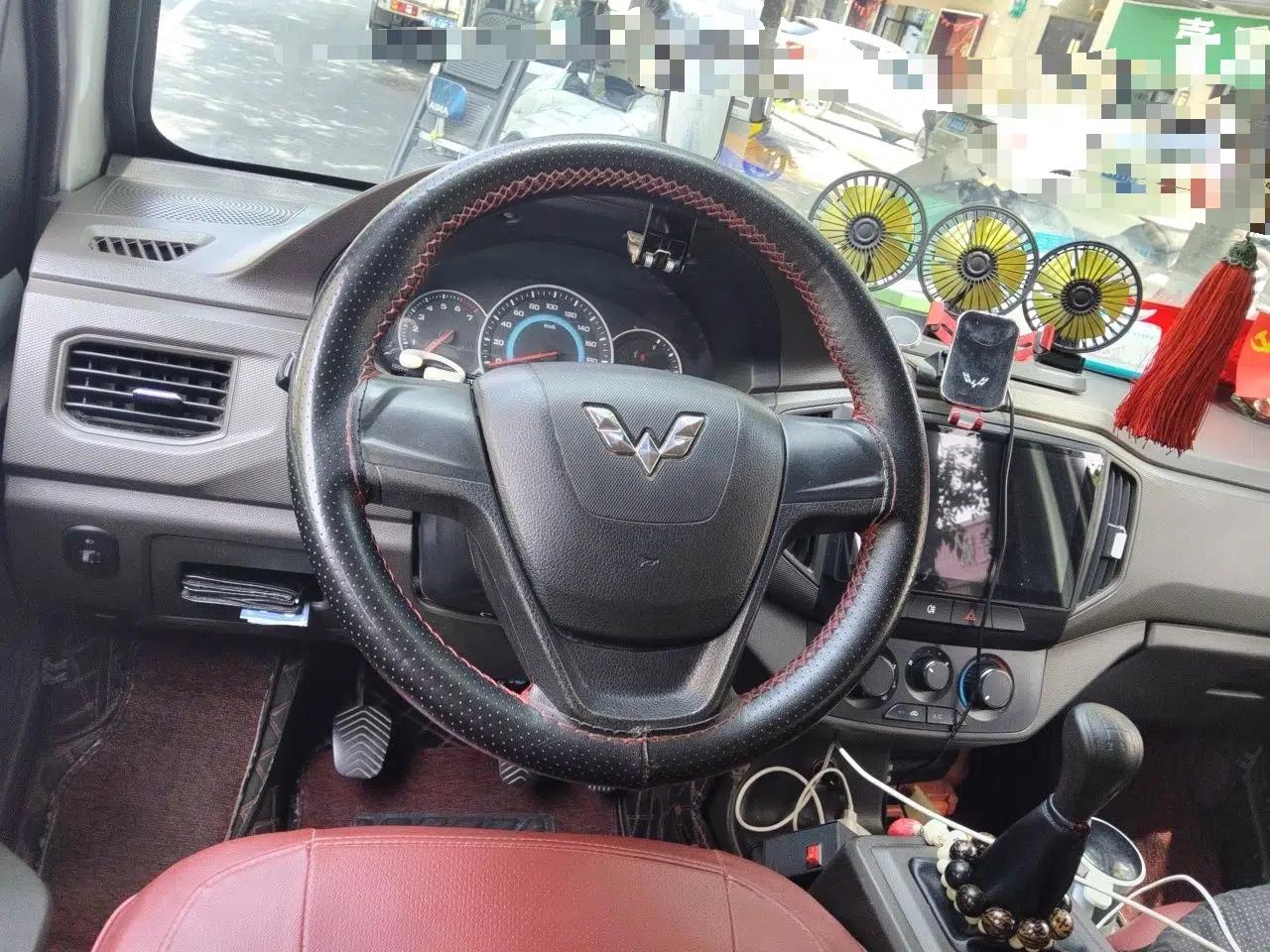 Used Wuling Rongguang New Truck 2023 2.0L Double-Cab with Dual Rear Wheels Comfort Version LJM20B — миниатюра 10