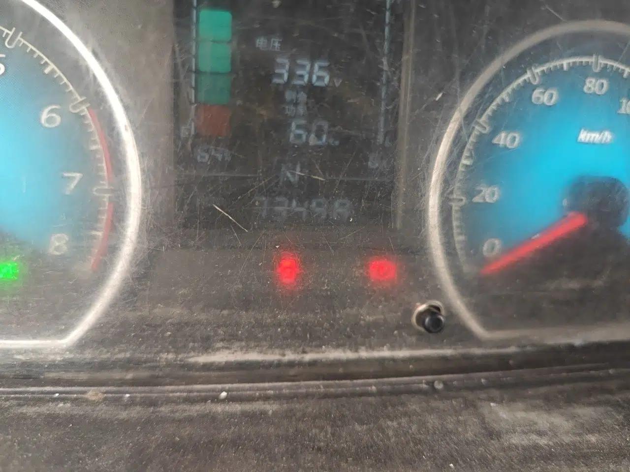 Used Wuling EV50 2022 Affordable Model Anchi with 35.904 kWh — миниатюра 12