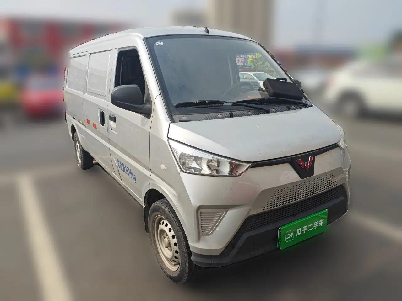 Used Wuling EV50 2022 Affordable Model Anchi with 35.904 kWh — миниатюра 3