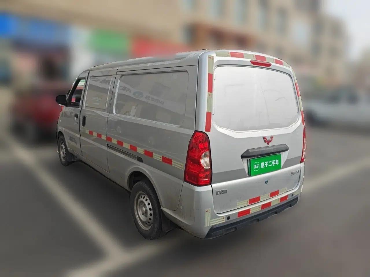 Used Wuling EV50 2022 Affordable Model Anchi with 35.904 kWh — миниатюра 4