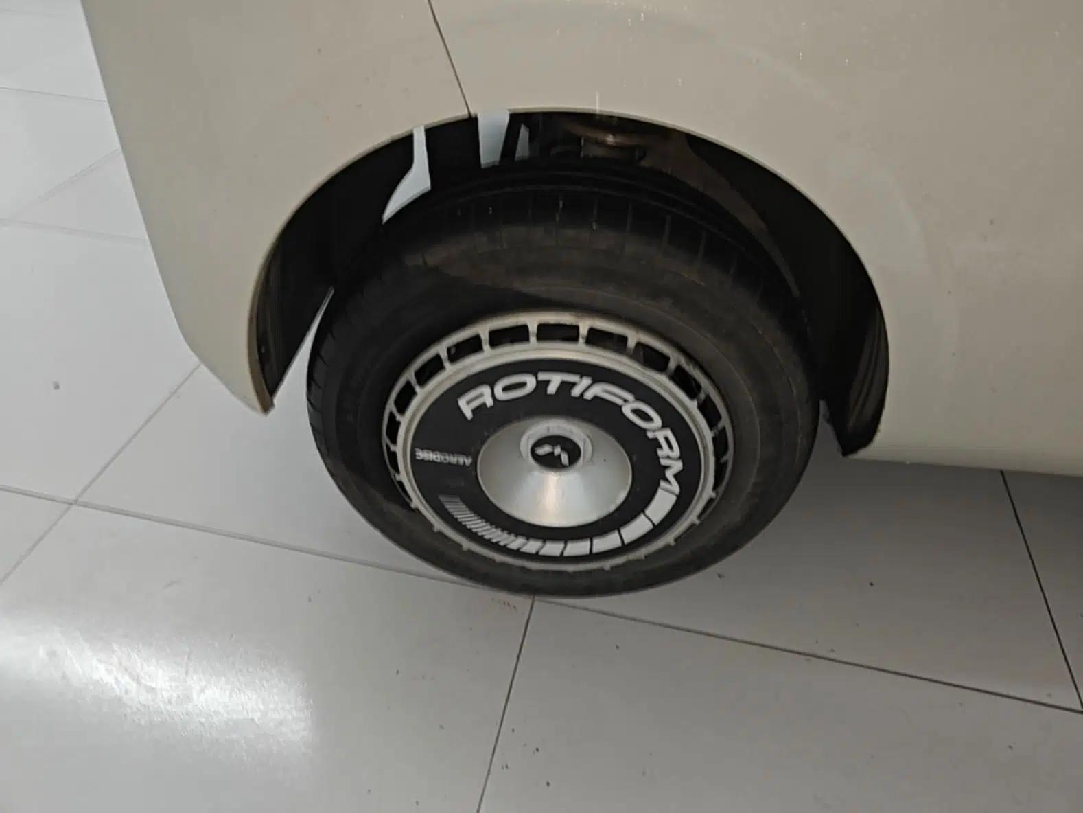 Used Wuling Air ev 2023 - Four Seats - Advanced Edition — миниатюра 16