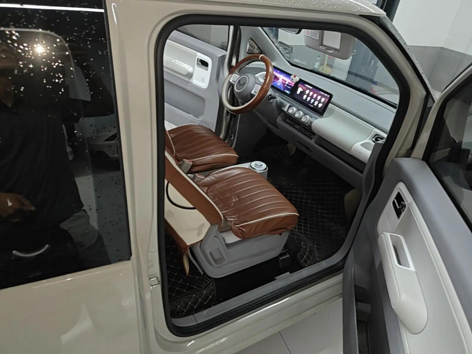 Used Wuling Air ev 2023 - Four Seats - Advanced Edition — миниатюра 24