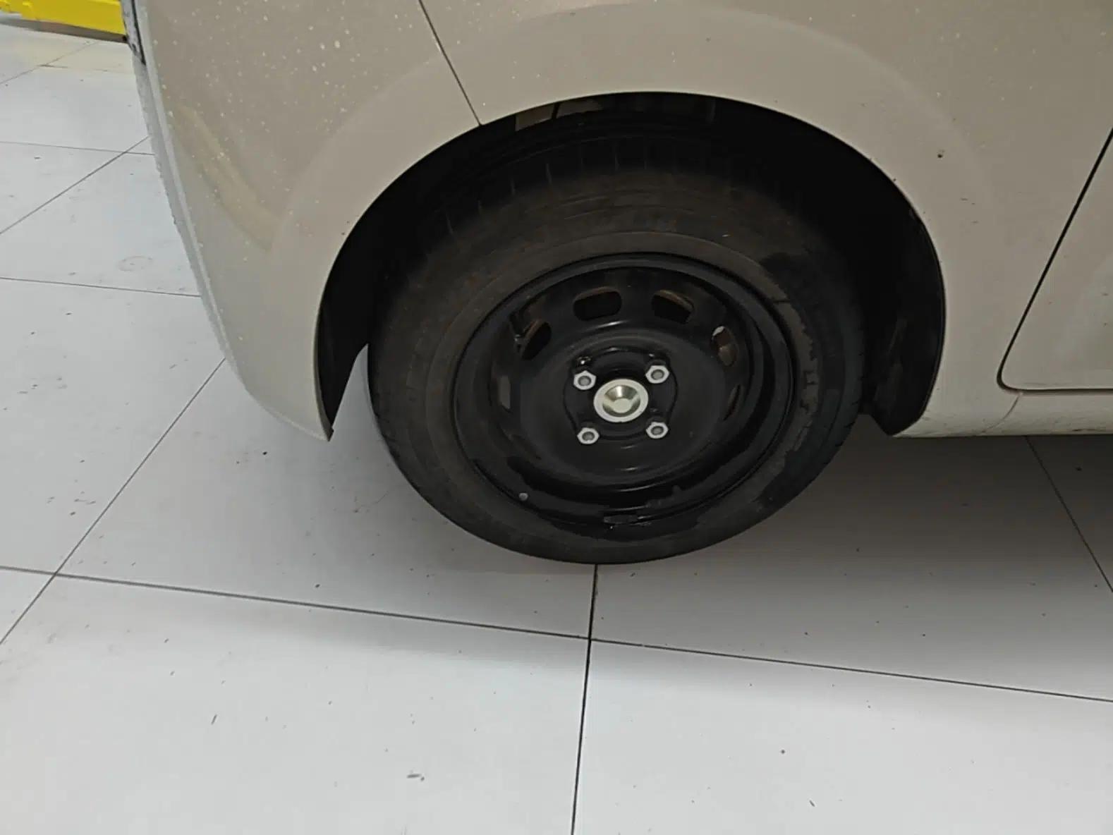 Used Wuling Air ev 2023 - Four Seats - Advanced Edition — миниатюра 10