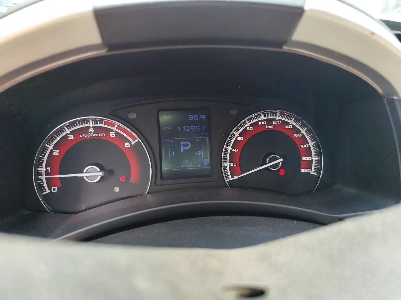 Used Isuzu mu-X 2017 2.5T Four-Wheel Drive Automatic Luxury Edition 5 Seats — миниатюра 11