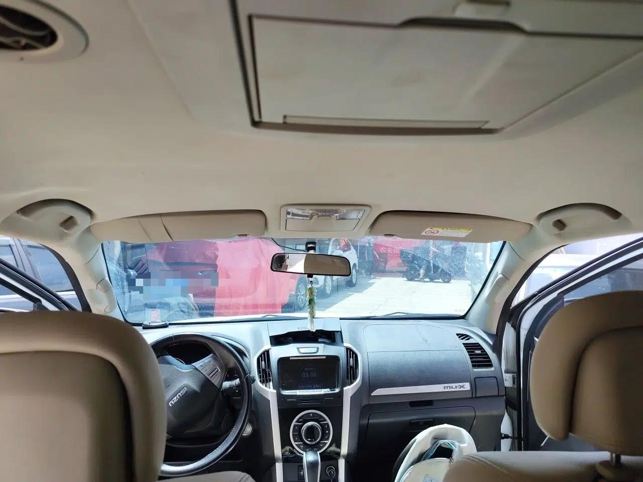 Used Isuzu mu-X 2017 2.5T Four-Wheel Drive Automatic Luxury Edition 5 Seats — миниатюра 18