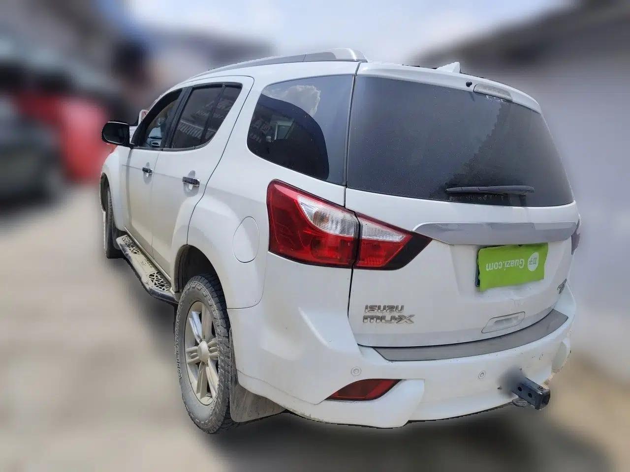 Used Isuzu mu-X 2017 2.5T Four-Wheel Drive Automatic Luxury Edition 5 Seats — миниатюра 4