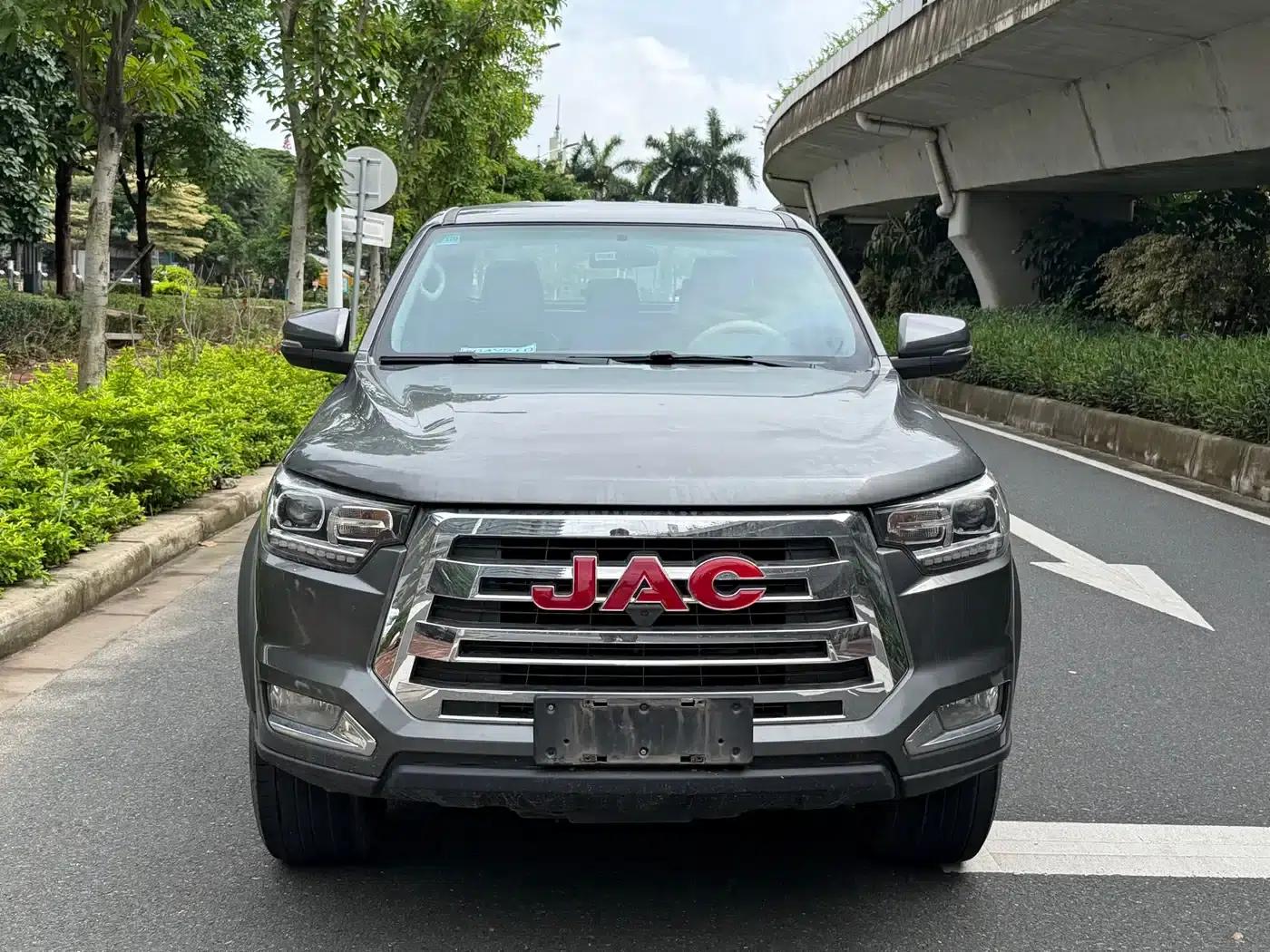 JAC T8 2019 2.0T Diesel 2WD Premium Edition with Double Lanes HFC4DB2-1D1 — миниатюра 2