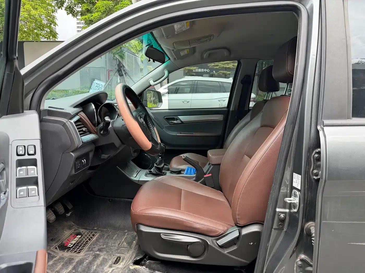 JAC T8 2019 2.0T Diesel 2WD Premium Edition with Double Lanes HFC4DB2-1D1 — миниатюра 7