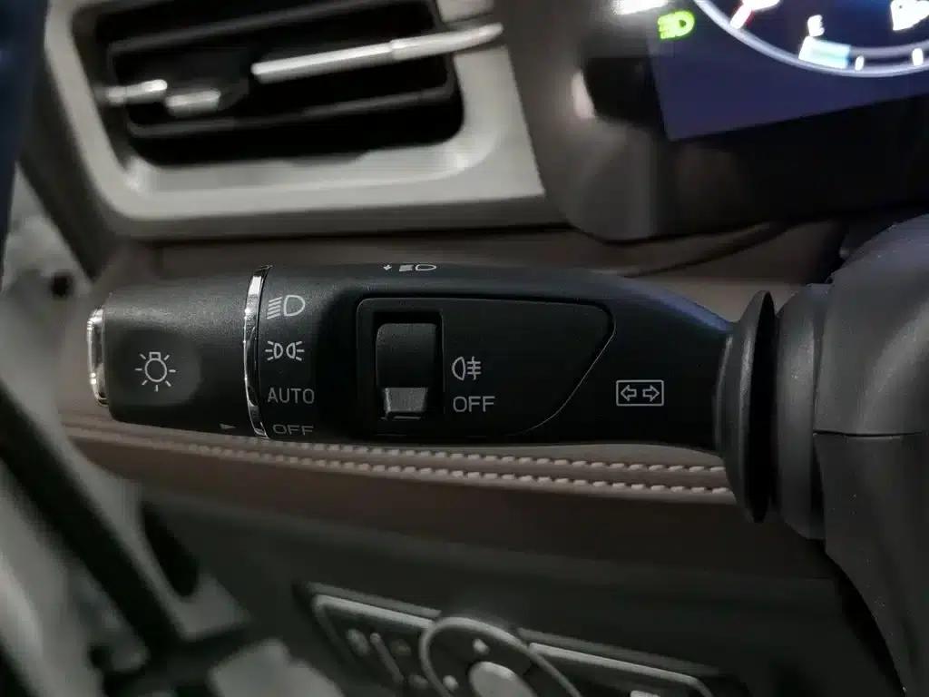 Jetour X95 2023 1.6T DCT Era Edition 7-seater — миниатюра 21