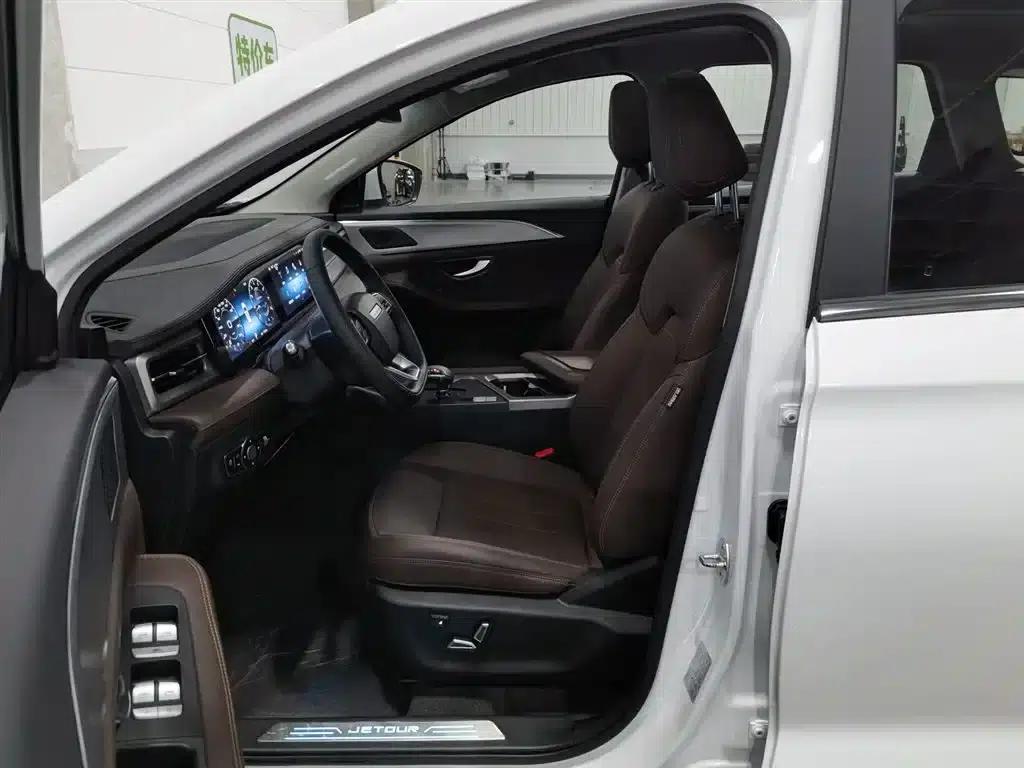 Jetour X95 2023 1.6T DCT Era Edition 7-seater — миниатюра 10
