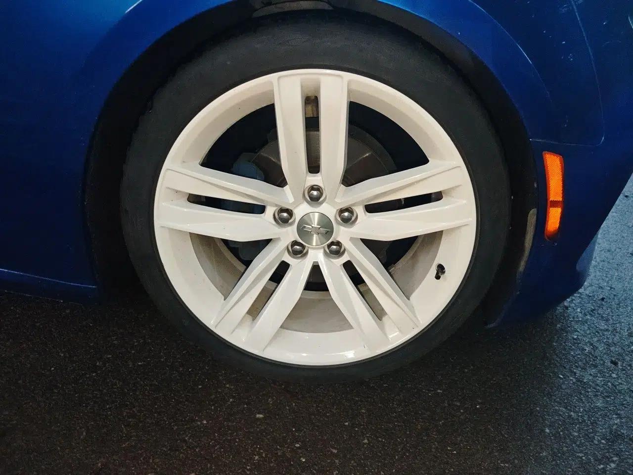 Used Chevrolet Camaro  — миниатюра 8