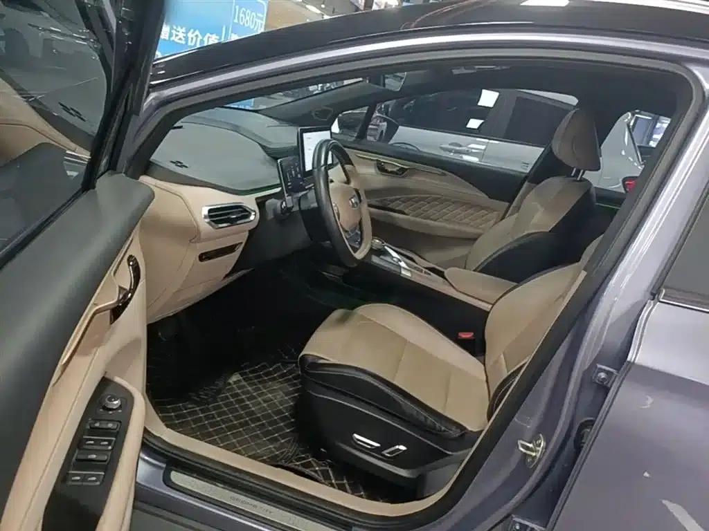 Geely Geometry C 2021 C550 Magic Cube Edition — миниатюра 16