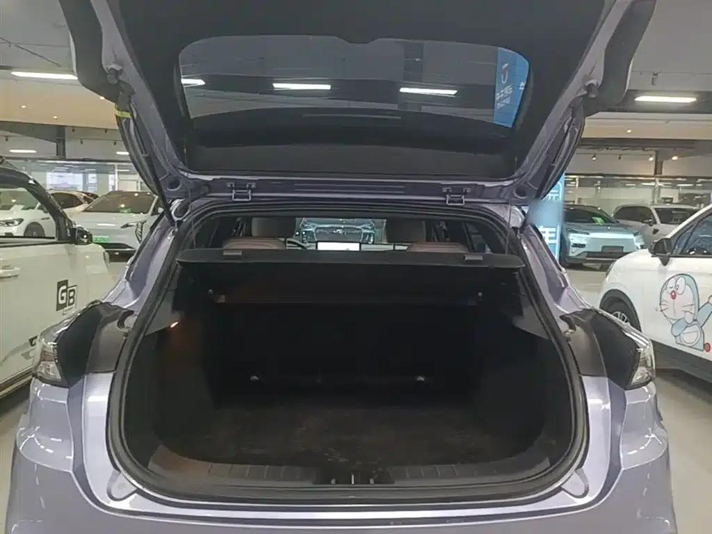 Geely Geometry C 2021 C550 Magic Cube Edition — миниатюра 19