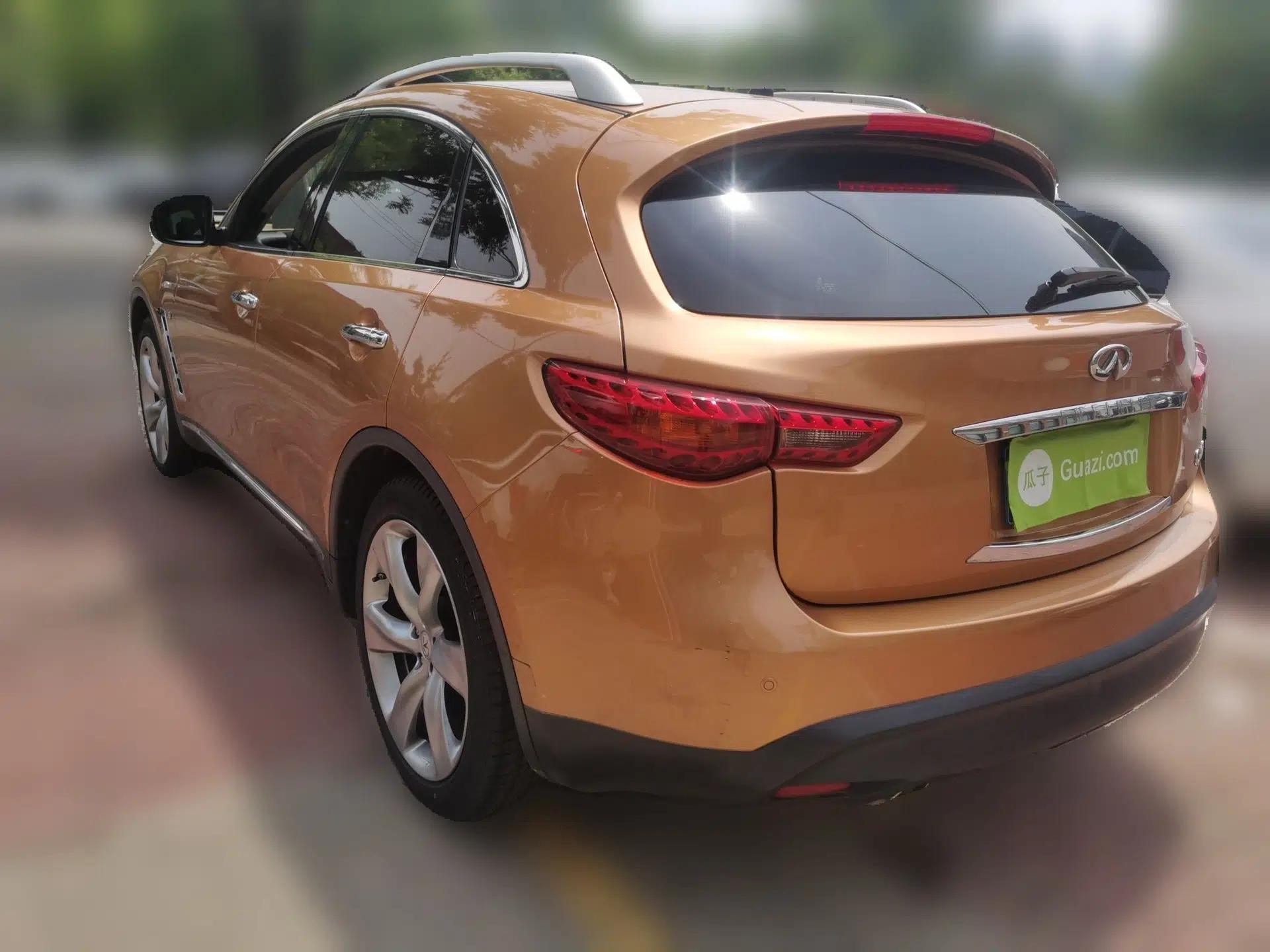 Used Infiniti QX70 2013 3.7L Standard Edition — миниатюра 4