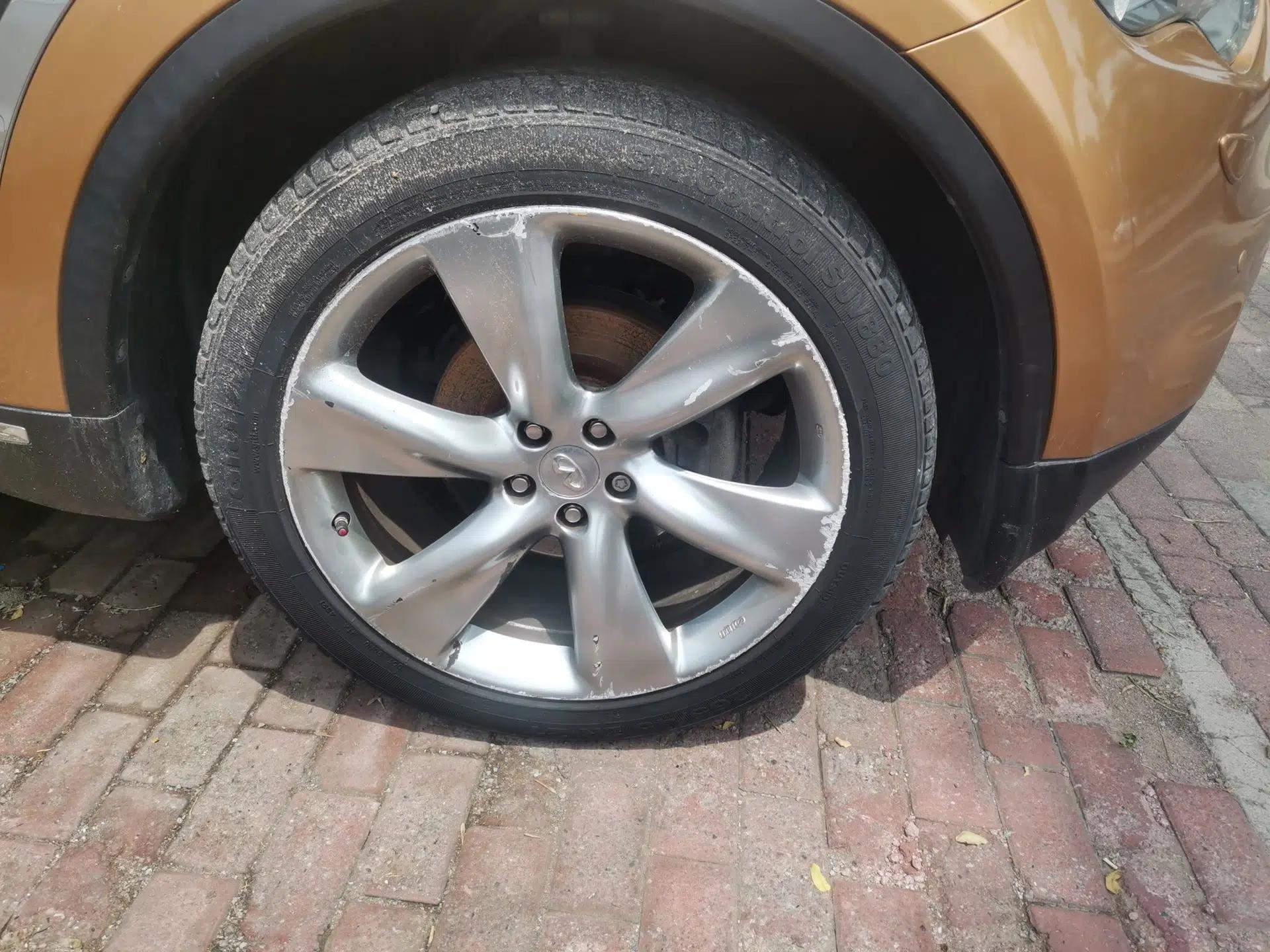 Used Infiniti QX70 2013 3.7L Standard Edition — миниатюра 8
