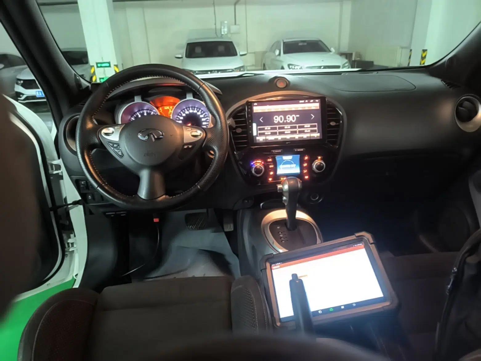 Used Infiniti ESQ 2014 1.6L Spontaneous Edition — миниатюра 12