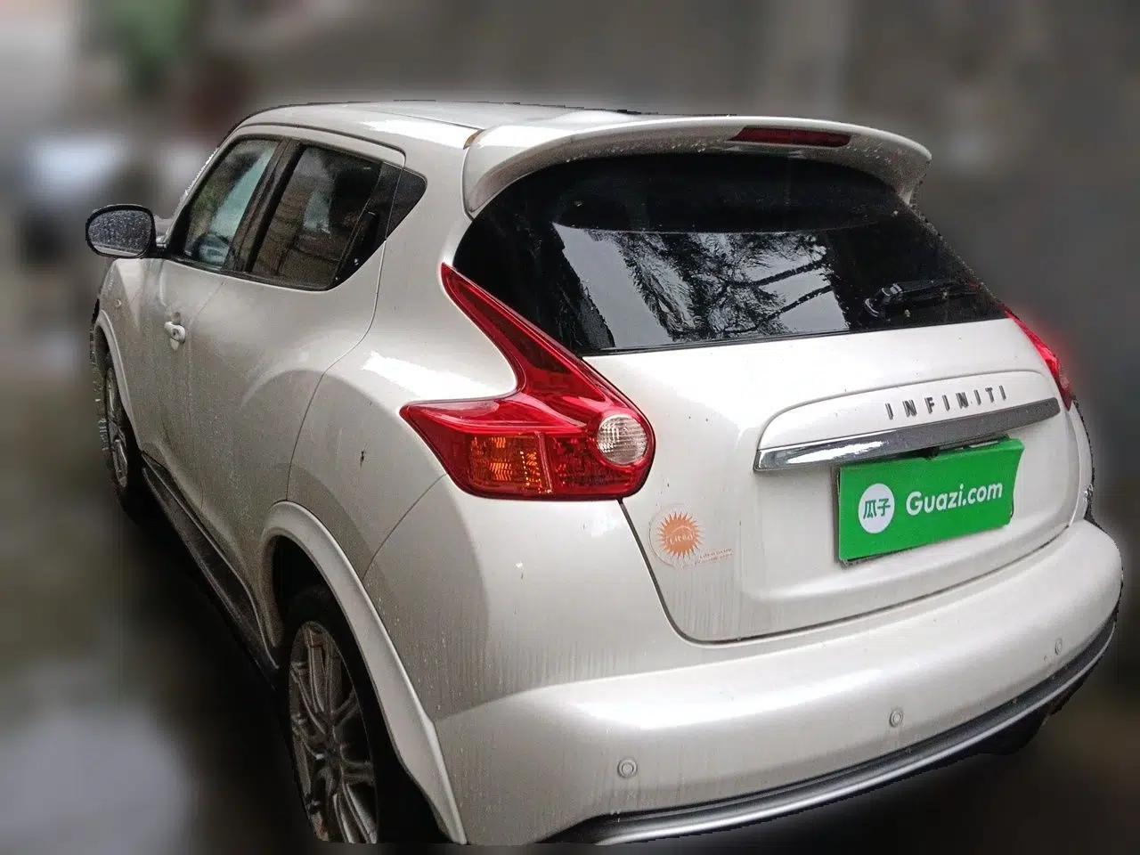Used Infiniti ESQ 2014 1.6L Spontaneous Edition — миниатюра 4