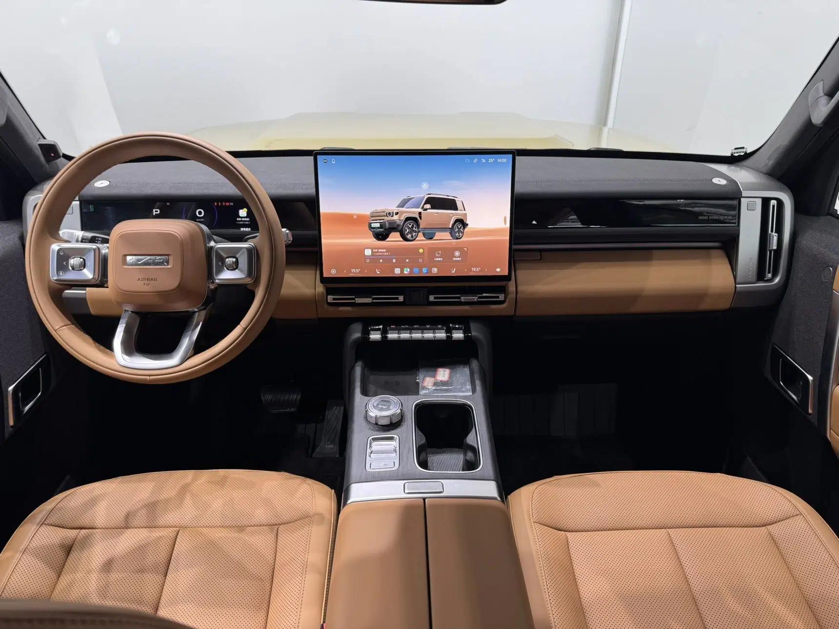 Used iCAR V27 2026 Model 200KM Four-Wheel Drive Falcon 500 — миниатюра 12