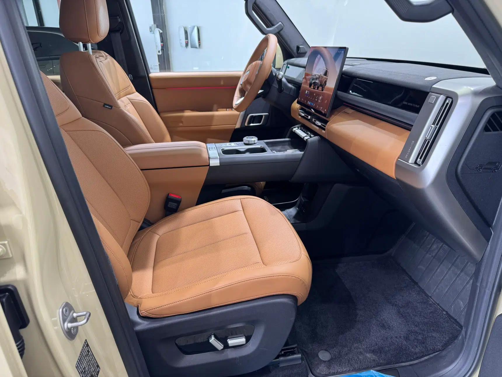 Used iCAR V27 2026 Model 200KM Four-Wheel Drive Falcon 500 — миниатюра 19