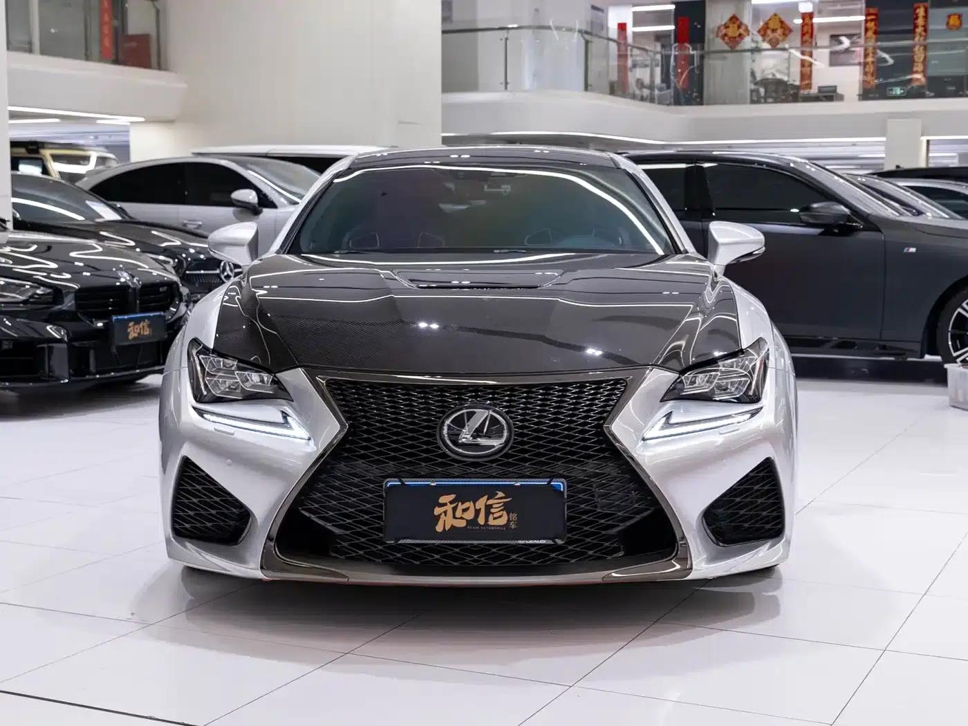 Lexus RC F 2015 F 5.0L Carbon Fiber Edition — миниатюра 2