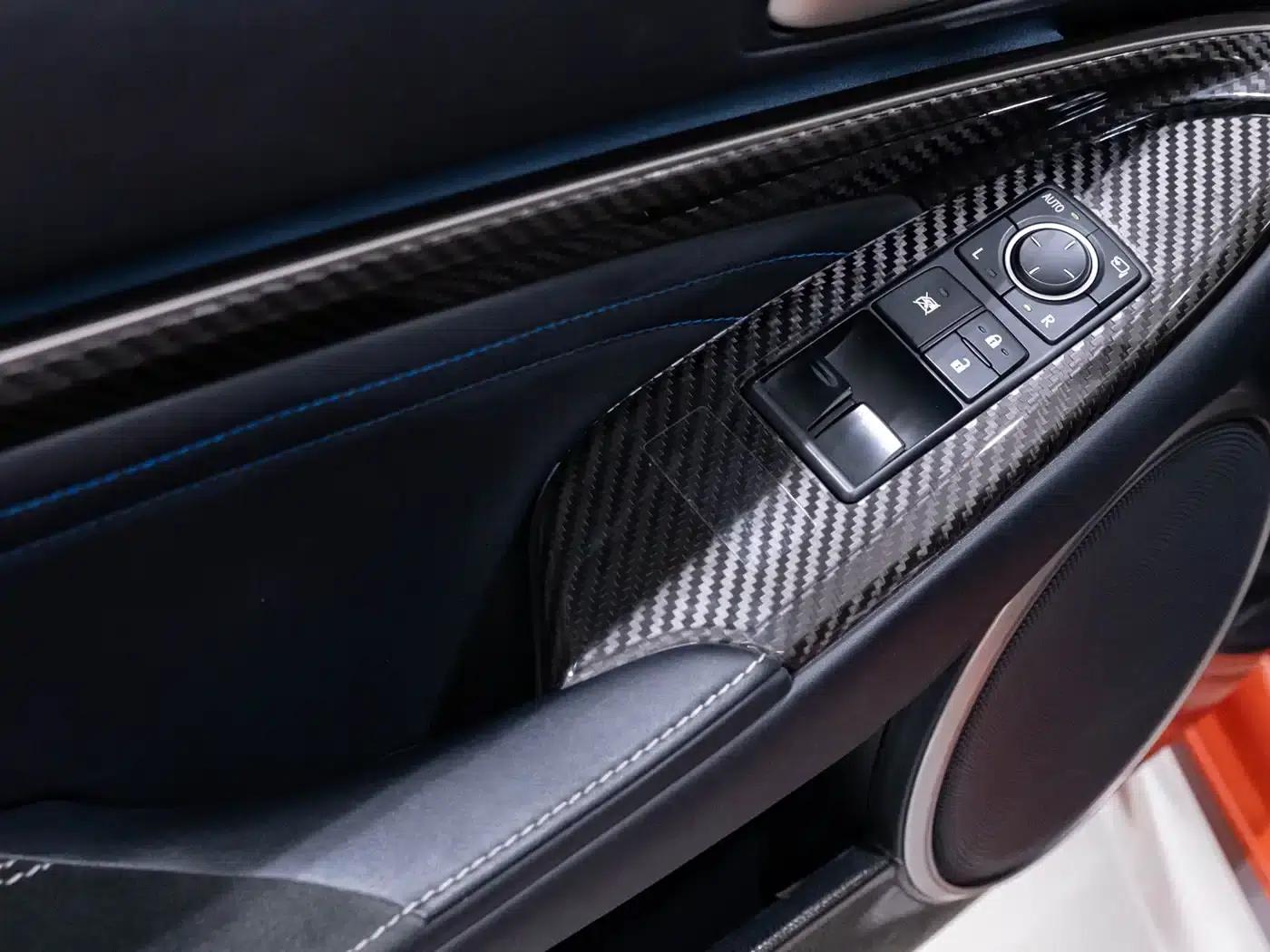 Lexus RC F 2015 F 5.0L Carbon Fiber Edition — миниатюра 12