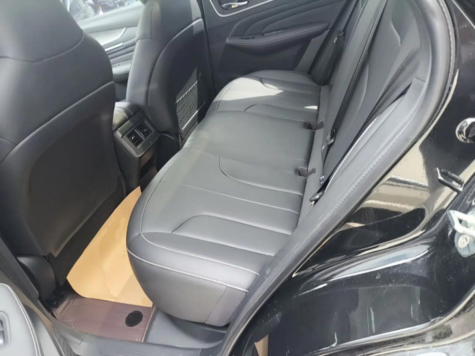 Used Venucia V DD-i 2023 110 km iE Version — миниатюра 20