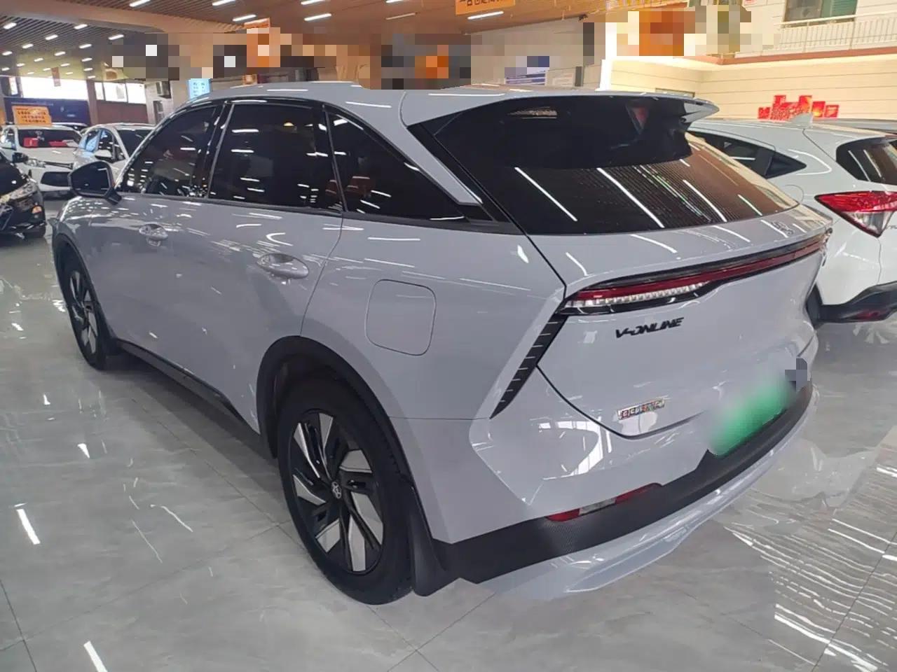 Used Venucia V DD-i 2023 60km iD Version — миниатюра 4