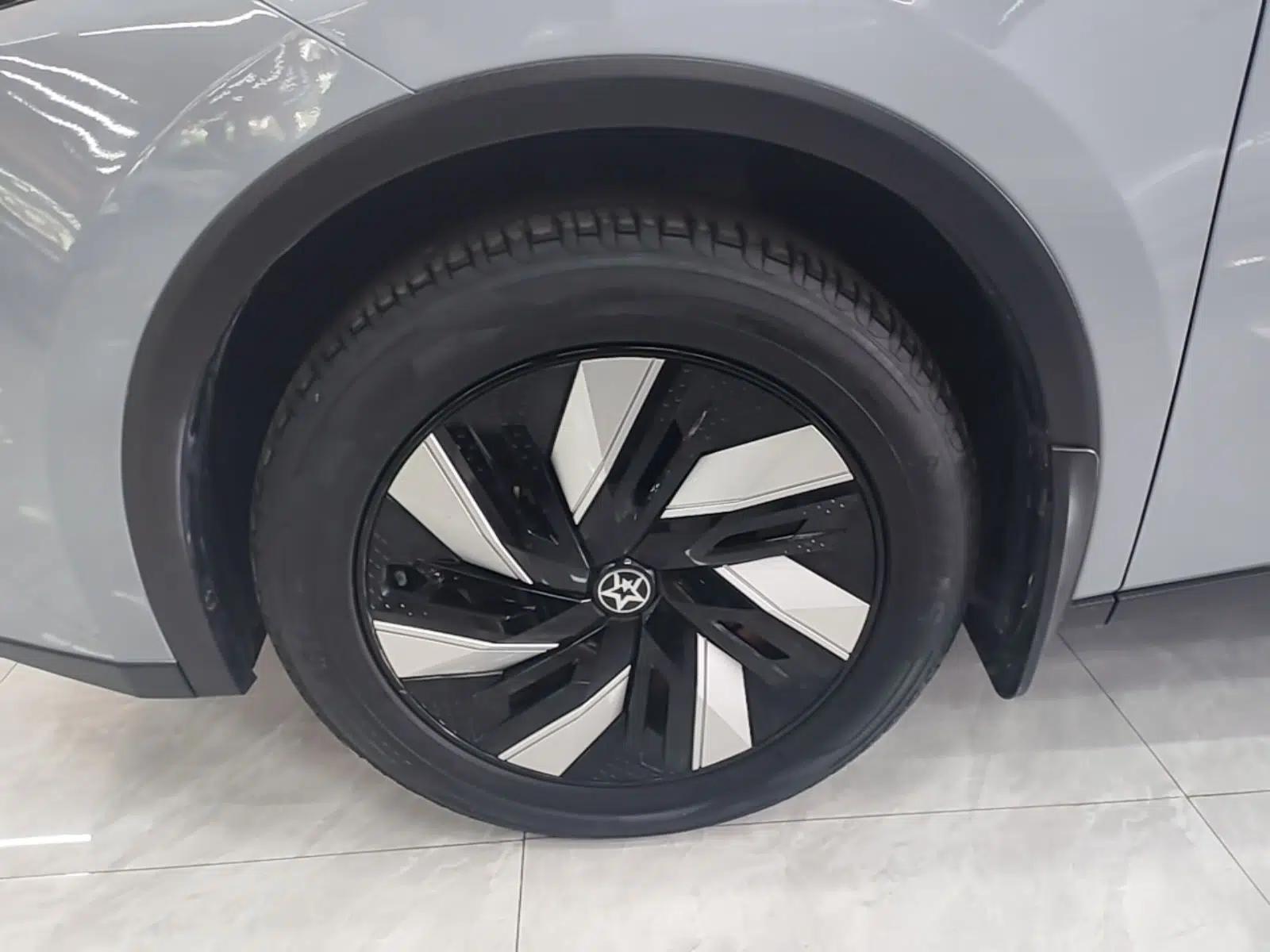 Used Venucia V DD-i 2023 60km iD Version — миниатюра 10