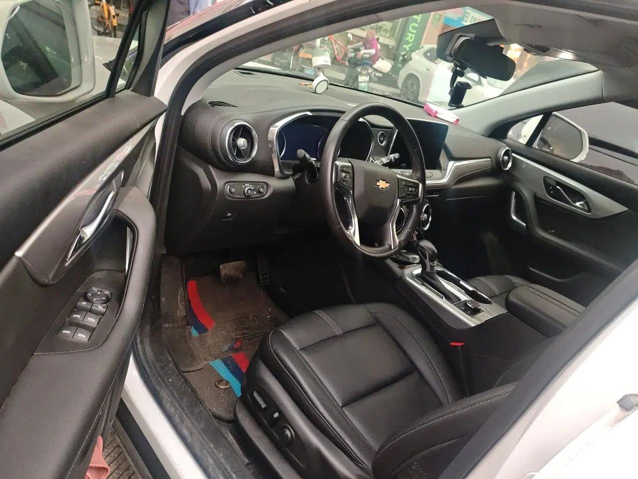 Used Chevrolet Blazer 2022 Mild Hybrid 650T 7-Seater Wei Version — миниатюра 16