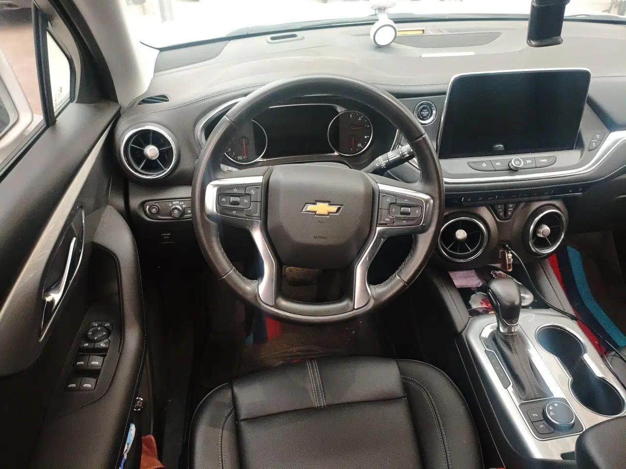 Used Chevrolet Blazer 2022 Mild Hybrid 650T 7-Seater Wei Version — миниатюра 10